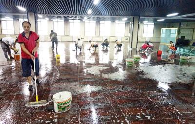 重庆某大型室内商场保洁服务项目